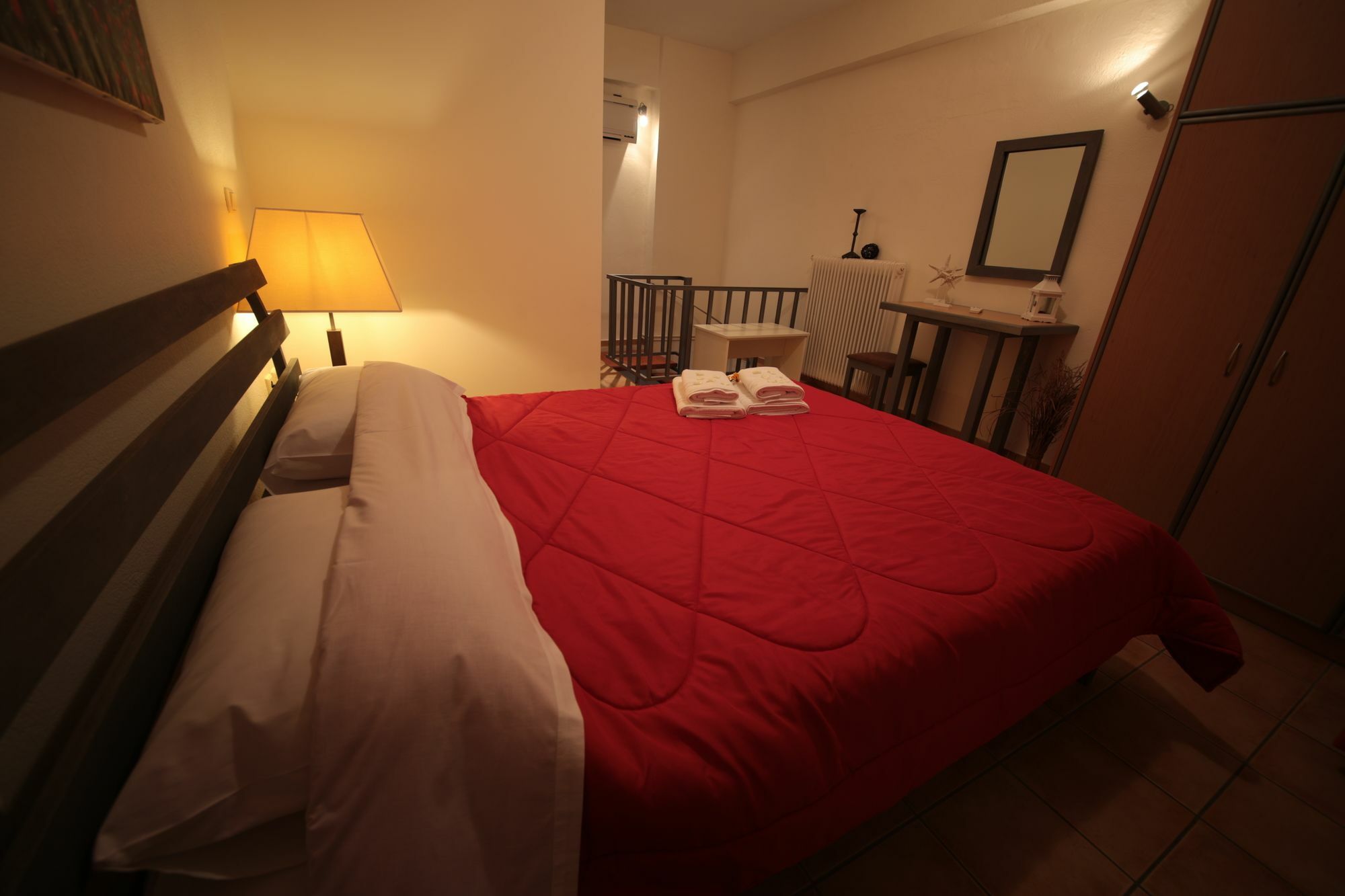Point Twins Apartments Vrontádos Esterno foto